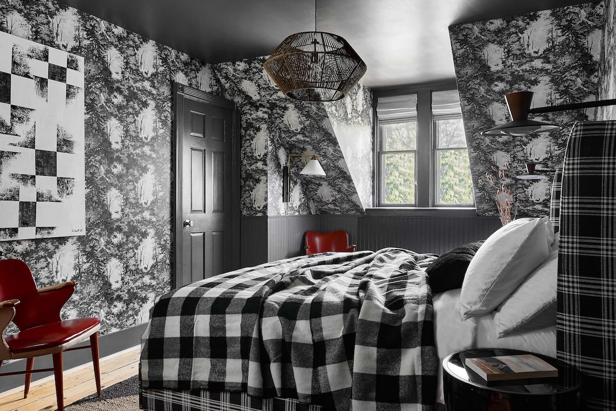 Half Pigeon | 1 bedroom, individually decorated, individually furnished