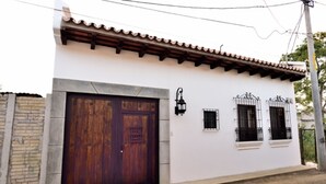 Front of property - 2 Bedroom Home AN012 (Antigua Guatemala)