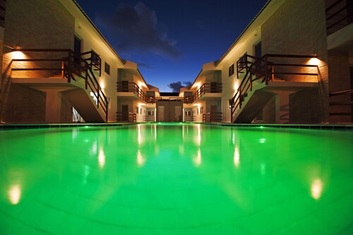 Manga Verde Beach 04: Pool and Beach view H