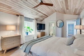 4 habitaciones, escritorio, tabla de planchar con plancha y wifi gratis 