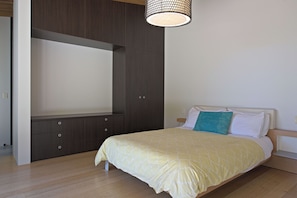 1 bedroom, free WiFi - Boutique Apartment with Sea Views (Bure 2 - Wai) (Hot Water Beach)