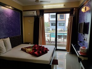 Soundproofing, rollaway beds, bed sheets