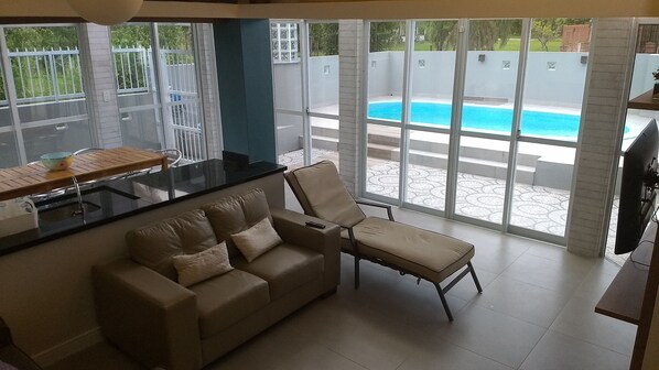 Piscine extérieure