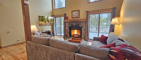 TV, fireplace, DVD player