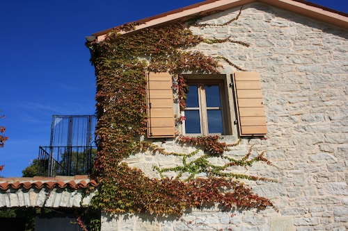 Lovely stone house for 6 people with pool and private space.