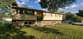 Home Away from Home - Central to KU and All Venues