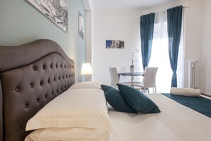 2 bedrooms, in-room safe, iron/ironing board, free WiFi