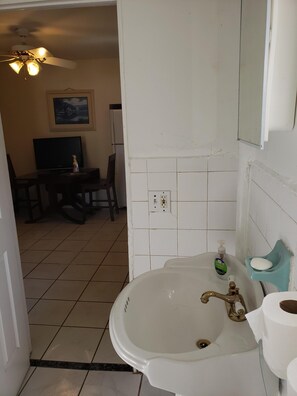 Interior - LOVELY 1 BED 1 BATH APARTMENT IN HOLLYWOOD FLORIDA (Hollywood)