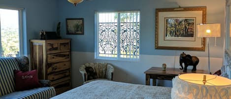 2 bedrooms, desk, iron/ironing board, free WiFi
