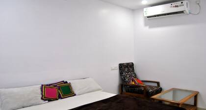 Unit 9 Beautiful and clean room for rent