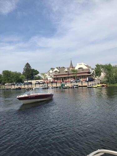 Fun Family Wolfeboro Winnipesaukee Bay Waterfront with SUP, 5 Kayaks & 2 Canoes