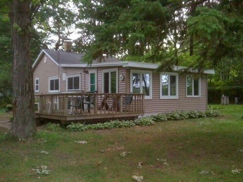 Wisconsin Dells Waterfront Cabin