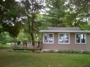 Exterior - Wisconsin Dells Waterfront Cabin (Baraboo)