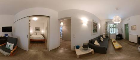 2 Schlafzimmer, Schreibtisch, Bügeleisen/Bügelbrett, kostenloses WLAN