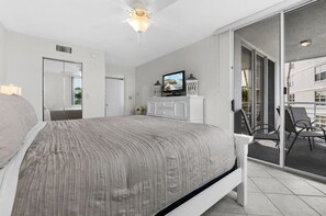 2 habitaciones, escritorio, tabla de planchar con plancha y wifi