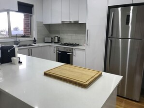 Fridge, microwave, oven, dishwasher - Bacchus Marsh Villa unit 1 (Darley)