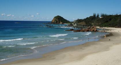 Flynn Beach Ocean Getaway