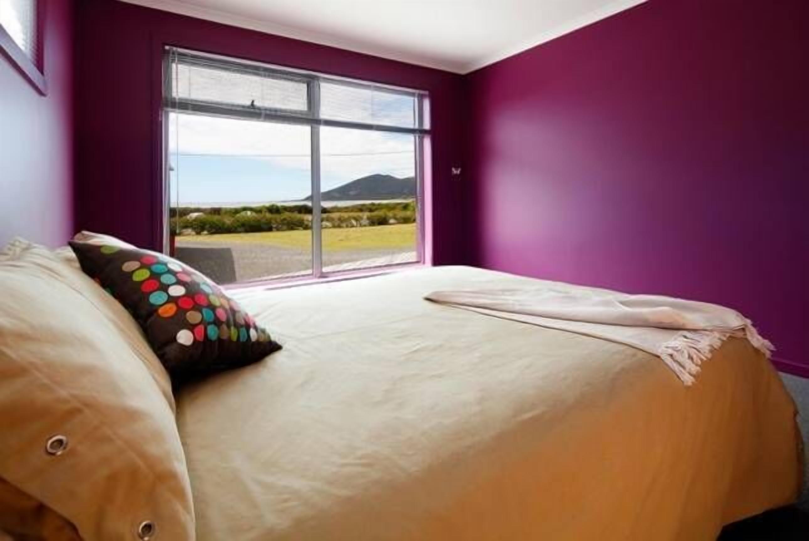 Sisters Beach Retreat — image 6