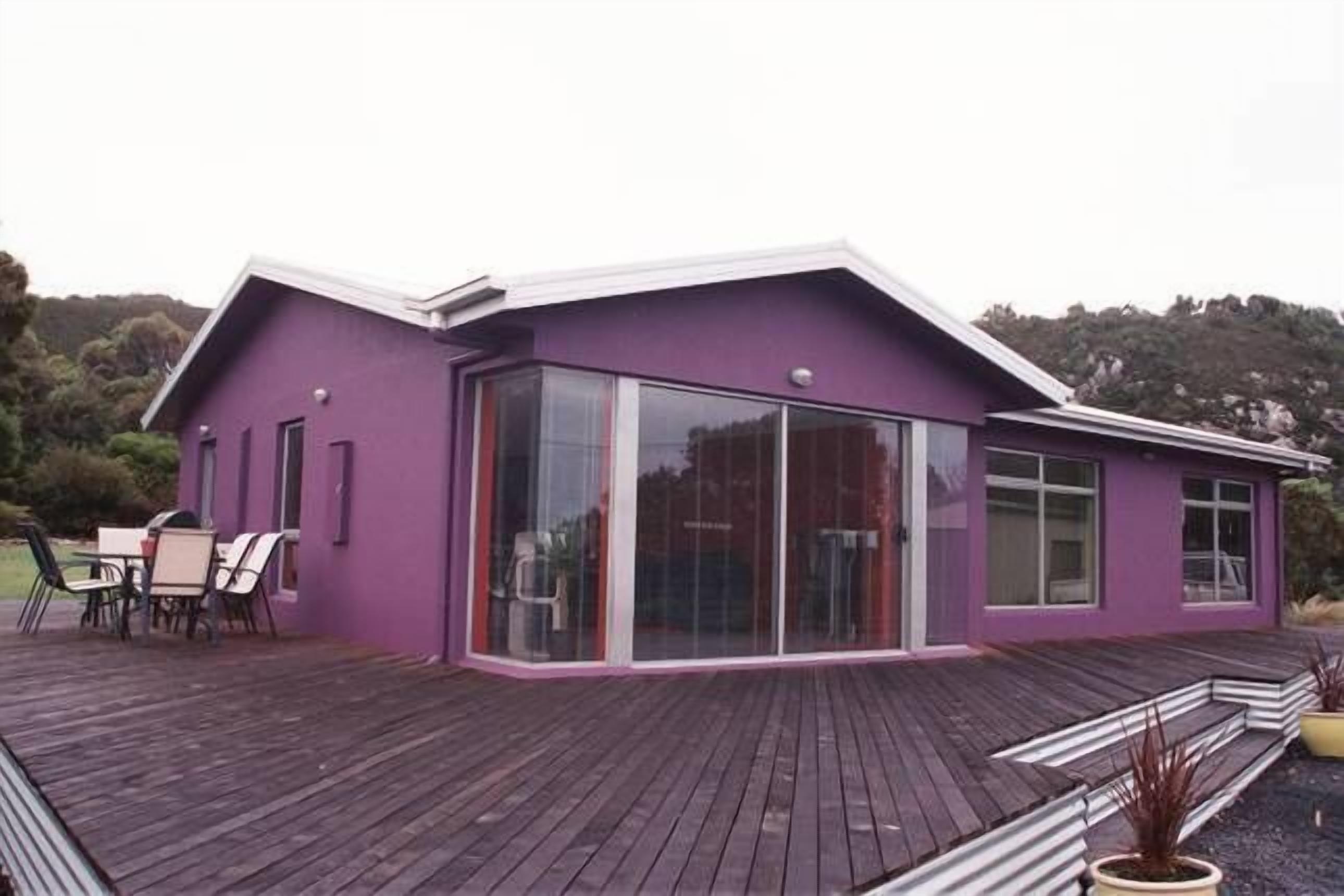 Sisters Beach Retreat — image 8