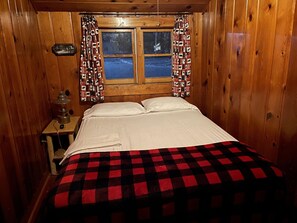 1 chambre, fer et planche à repasser, Wi-Fi gratuit, draps fournis