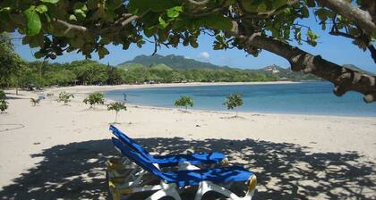 Full, Spacious Duplex Apartment Walking Distance to the Beach!!!