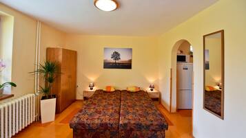 1 quarto, Wi-Fi de cortesia, roupa de cama