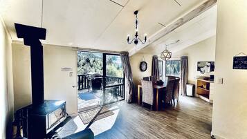 TV, fireplace, DVD player, stereo