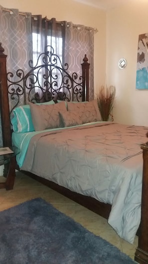 1 bedroom, iron/ironing board, Internet, bed sheets