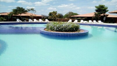 Condomínio Hotel Canarius Residence de Gravatá Pe. Flat 101 Térreo Nascente.