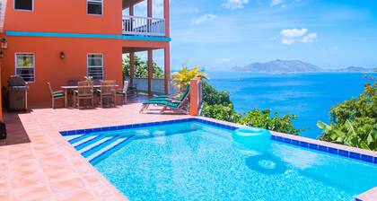 Impresionante villa en una ubicación más deseable en Tortola