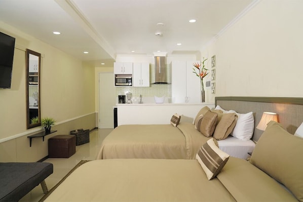 Schreibtisch, Bügeleisen/Bügelbrett, kostenloses WLAN, Bettwäsche