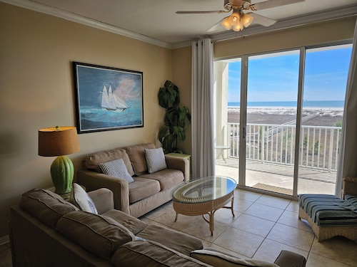 Inn at Dauphin Island 310 Beautiful Unit with Wonderful Views!!