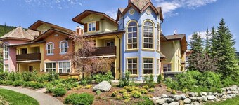Beautiful 4 bedroom townhouse close to village.