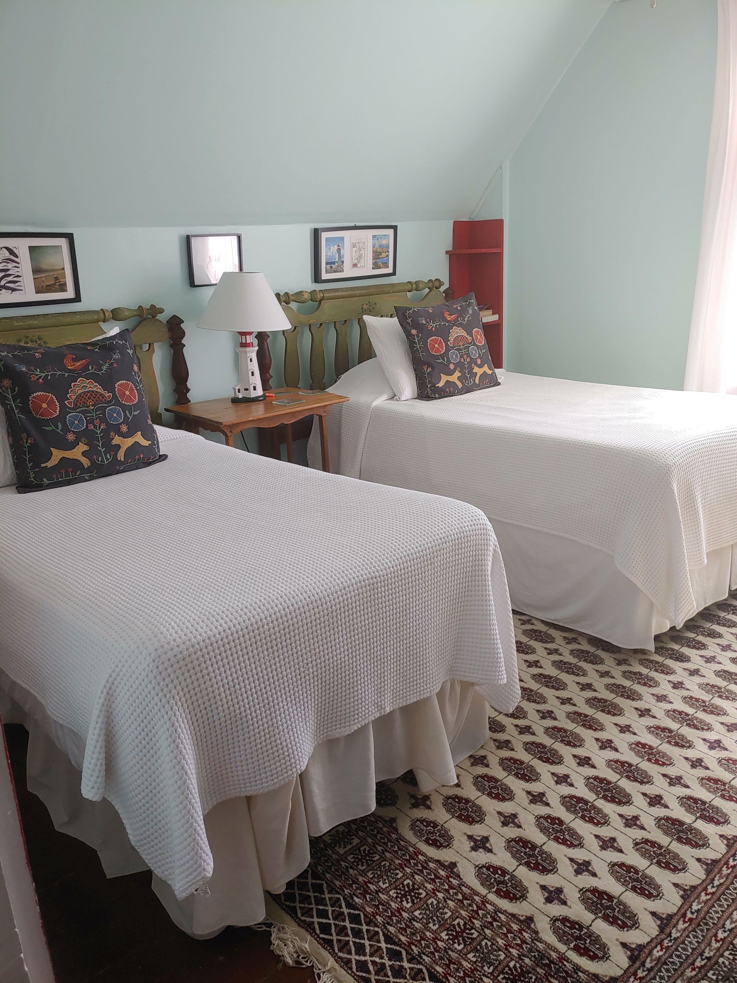 3 chambres, fer et planche à repasser, accès au Wi-Fi (inclus)