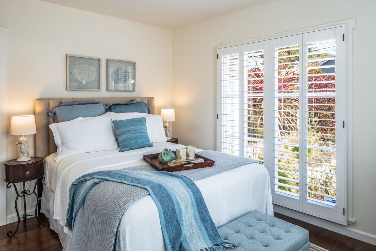 Photo 20 of 3747 Bungalow by-the-Sea - Adorable, Cozy Cottage