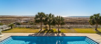 Dauphin Island Beach Club 207 Family Friendly with wonderful views!!