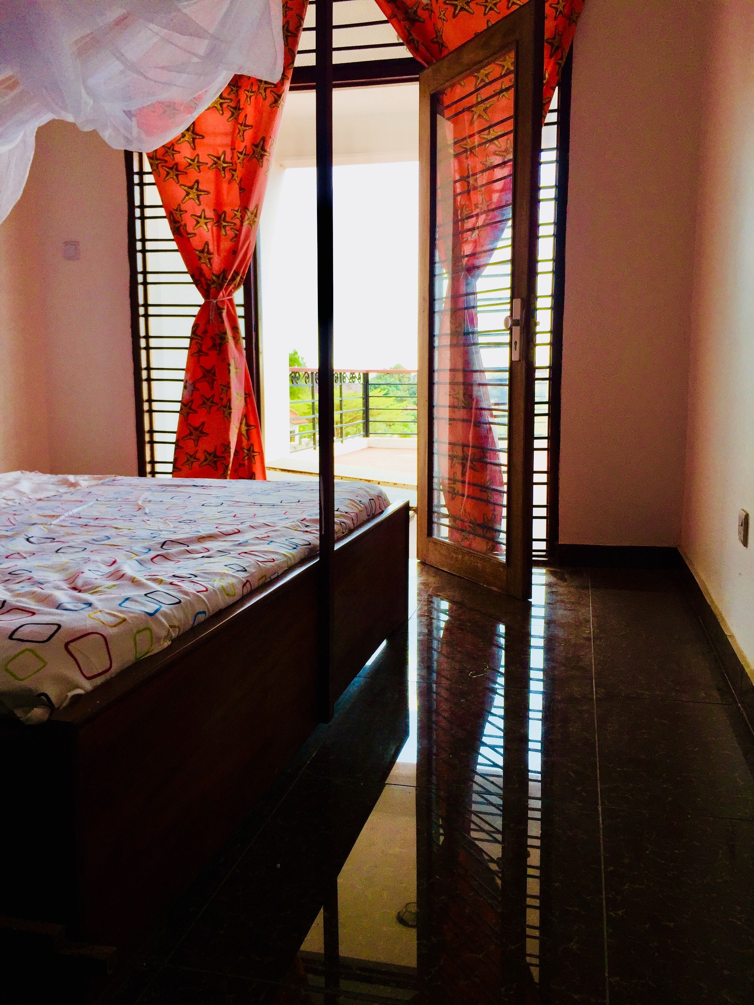 3 chambres, fer et planche à repasser, accès Internet, draps fournis