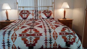 2 bedrooms, desk, iron/ironing board, free WiFi - Scenic Serenity <br>Tombstone, Arizona (Tombstone)