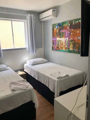 2 Schlafzimmer, Schreibtisch, Bügeleisen/Bügelbrett, kostenloses WLAN