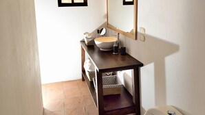 Room, Multiple Beds, Non Smoking | Bathroom - 2 Bedroom Home AN014 (Antigua Guatemala)