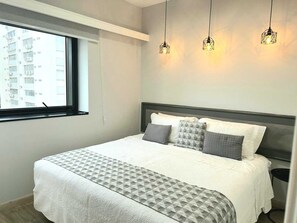 1 slaapkamer, een strijkplank/strijkijzer, gratis wifi, beddengoed