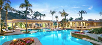 'Delgado Estate' Massive 16 bedroom home, Huge Pool, Private and Secluded, Sleeps 32