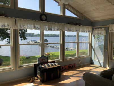 Ada's Camp Historic Bath, NC Cottage- Pet friendly