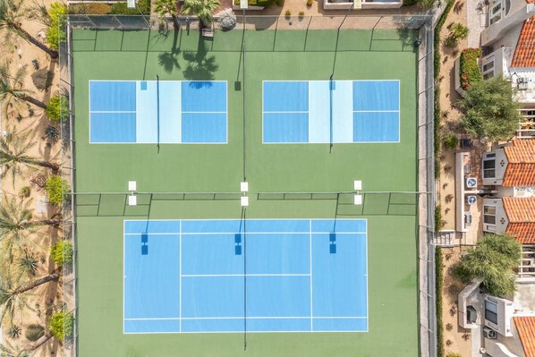 Luokittelematon kuva, 1 kautta 48, painike