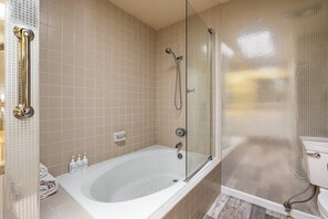 Luokittelematon kuva, 5 kautta 48, painike