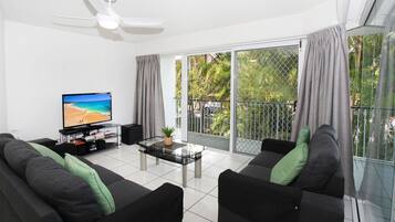 Smart TV, DVD player