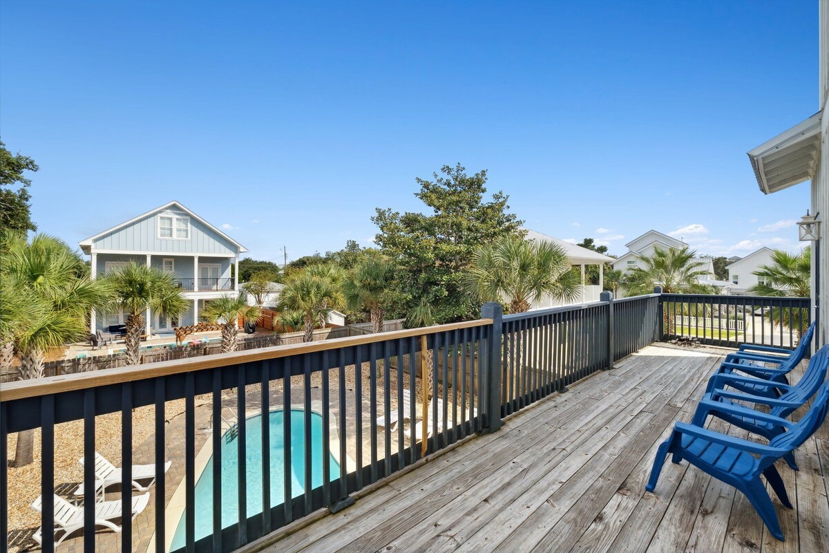 Photo 20 of Crystal Gem with Pool and Beach Chair Setup