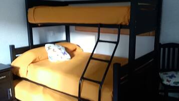 5 bedrooms, desk, iron/ironing board, travel cot