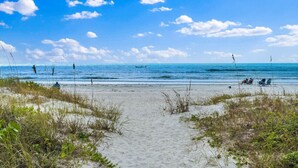 Unclassified image, 3 of 46, button - Stunning Gulf-Front 3BR Condo in Redington Shores – Pool, Balcony & Pet-Friendly (Redington Shores)