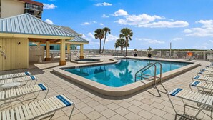Unclassified image, 2 of 46, button - Stunning Gulf-Front 3BR Condo in Redington Shores – Pool, Balcony & Pet-Friendly (Redington Shores)